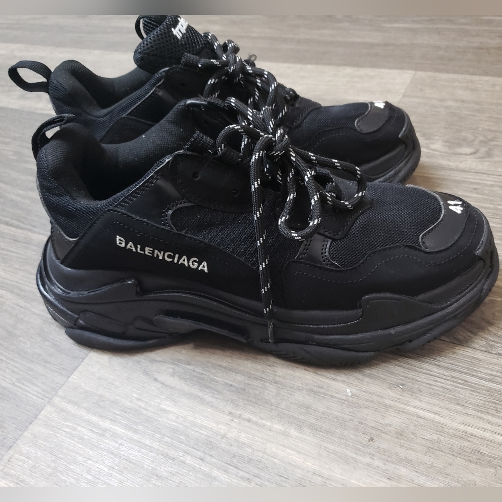 BALENCIAGA Triple S men's
